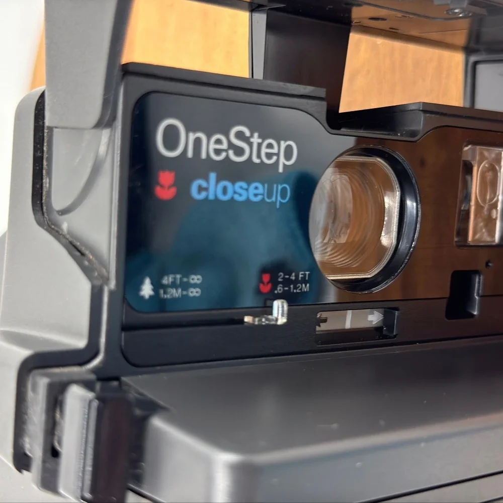Polaroid OneStep Closeup Camera Black Instant 600 Film Flash Not Tested
